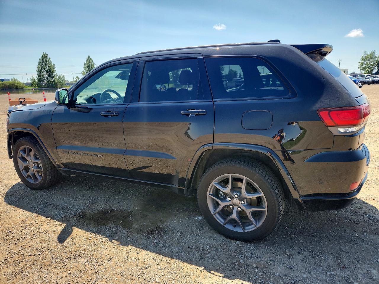 2021 Jeep Grand Cherokee Limited - Image 2