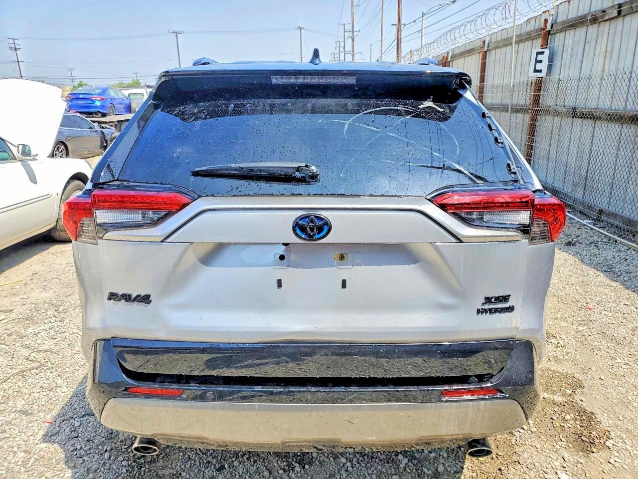 2024 Toyota Rav4 - Фото 6