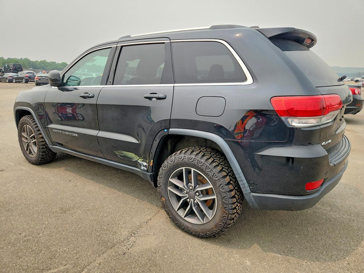 2019 Jeep Grand Cherokee Laredo - Фото 2