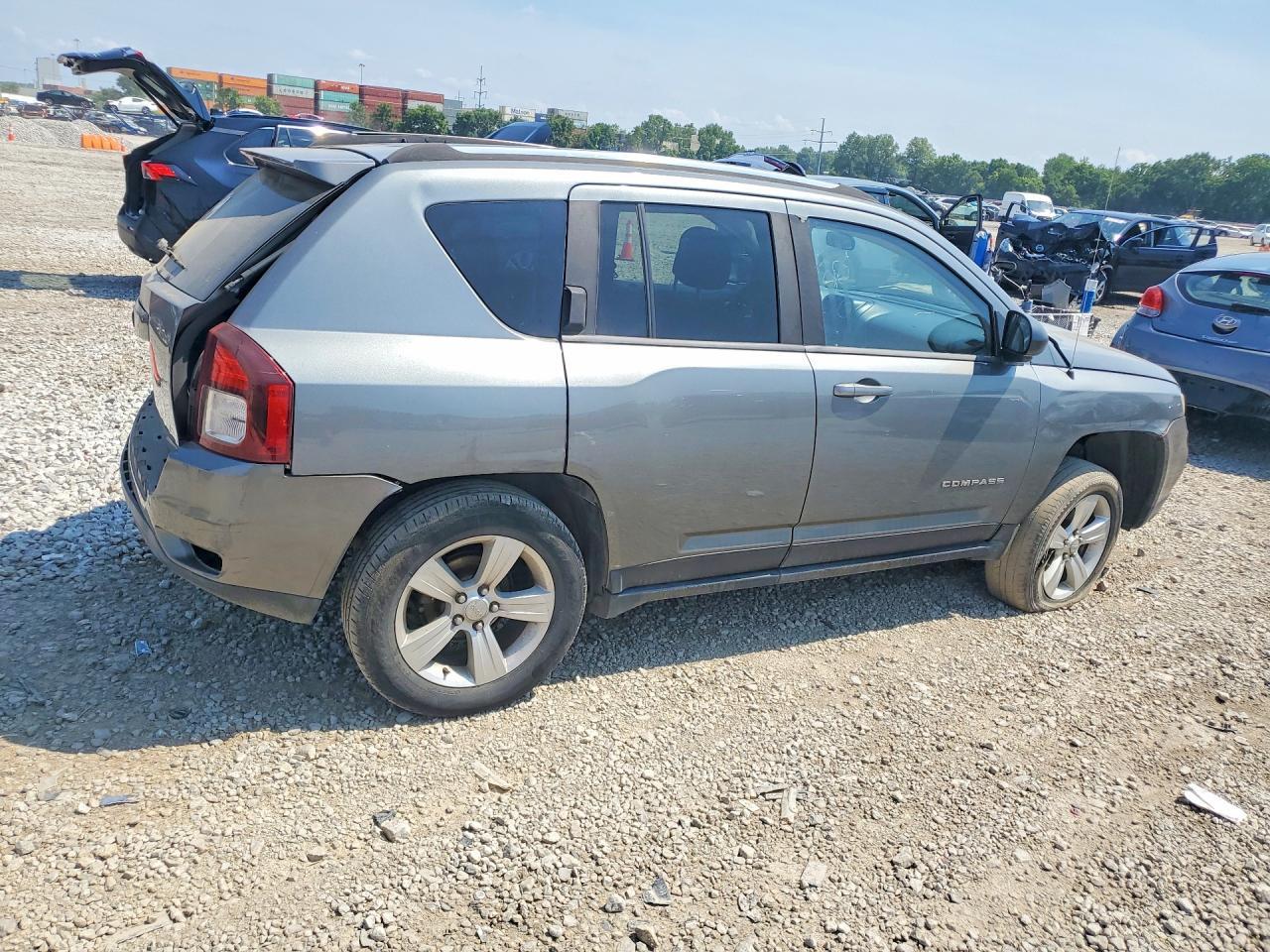 2014 Jeep Compass Sport - Image 3
