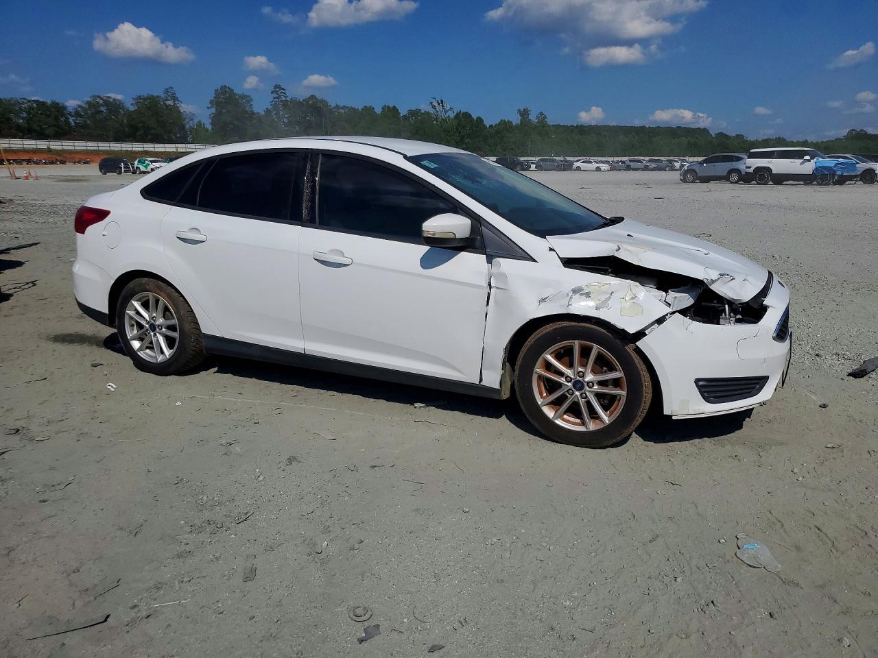 2017 Ford Focus Se - Фото 4