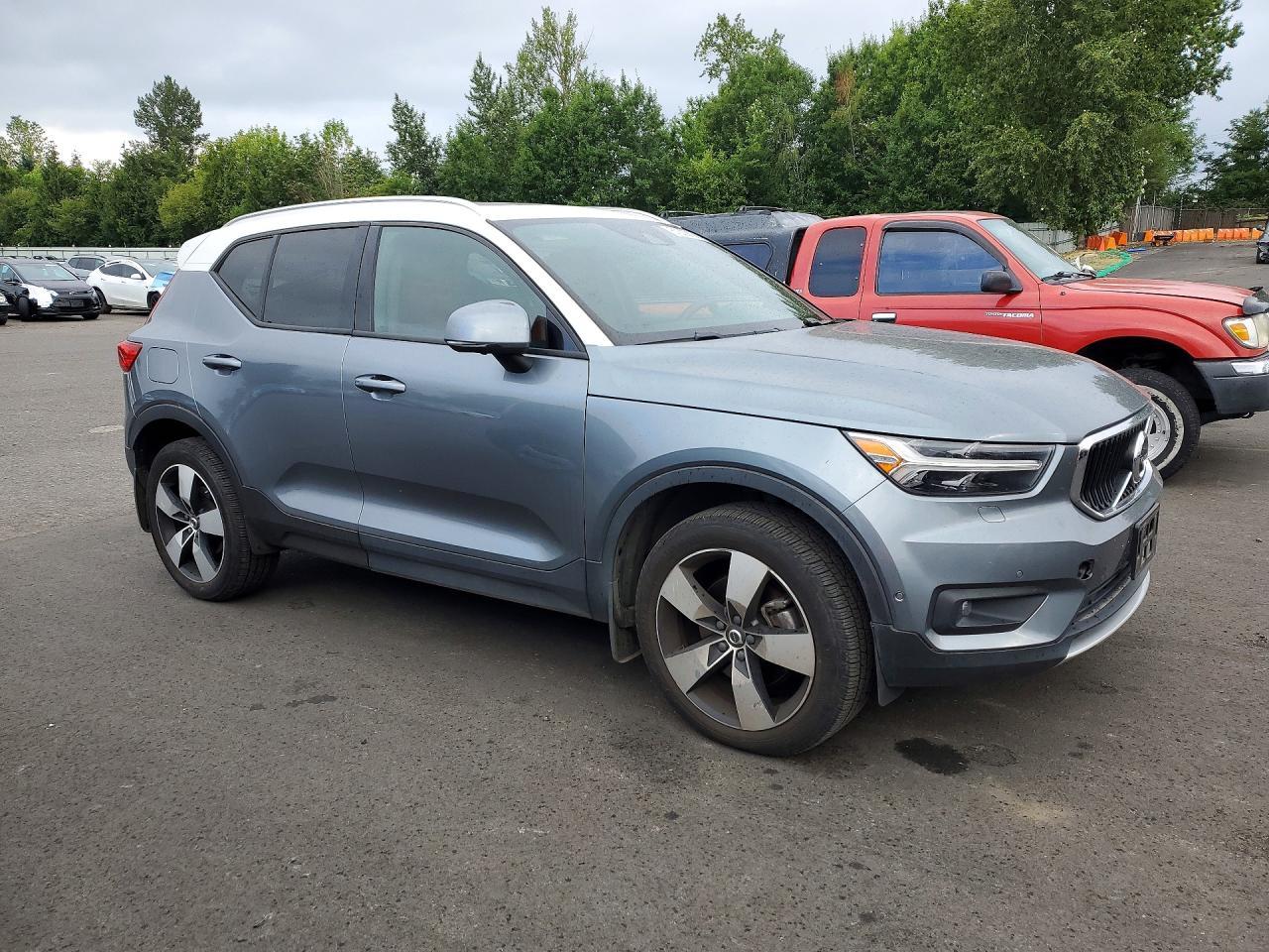 2019 Volvo Xc40 T5 Momentum - Фото 4