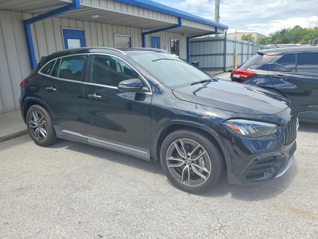 2025 Mercedes-Benz Gla 35 Amg - Фото 4