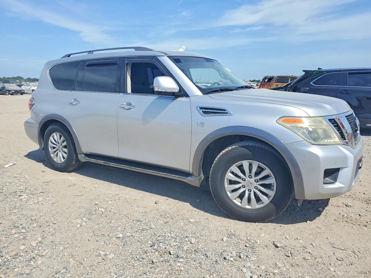 2017 Nissan Armada Sv - Image 4