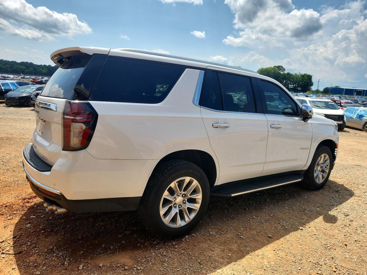 2023 Chevrolet Tahoe K1500 Premier - Фото 3