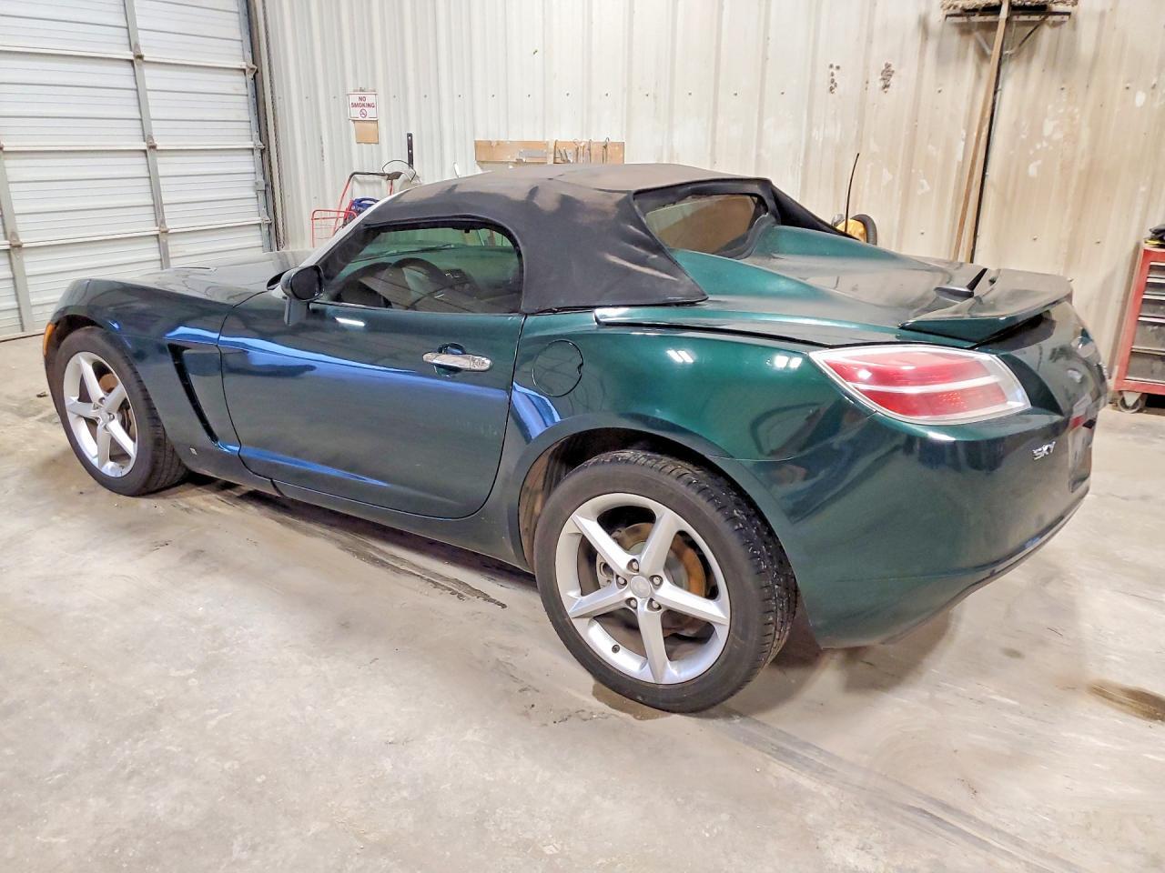 2008 Saturn Sky - Image 2