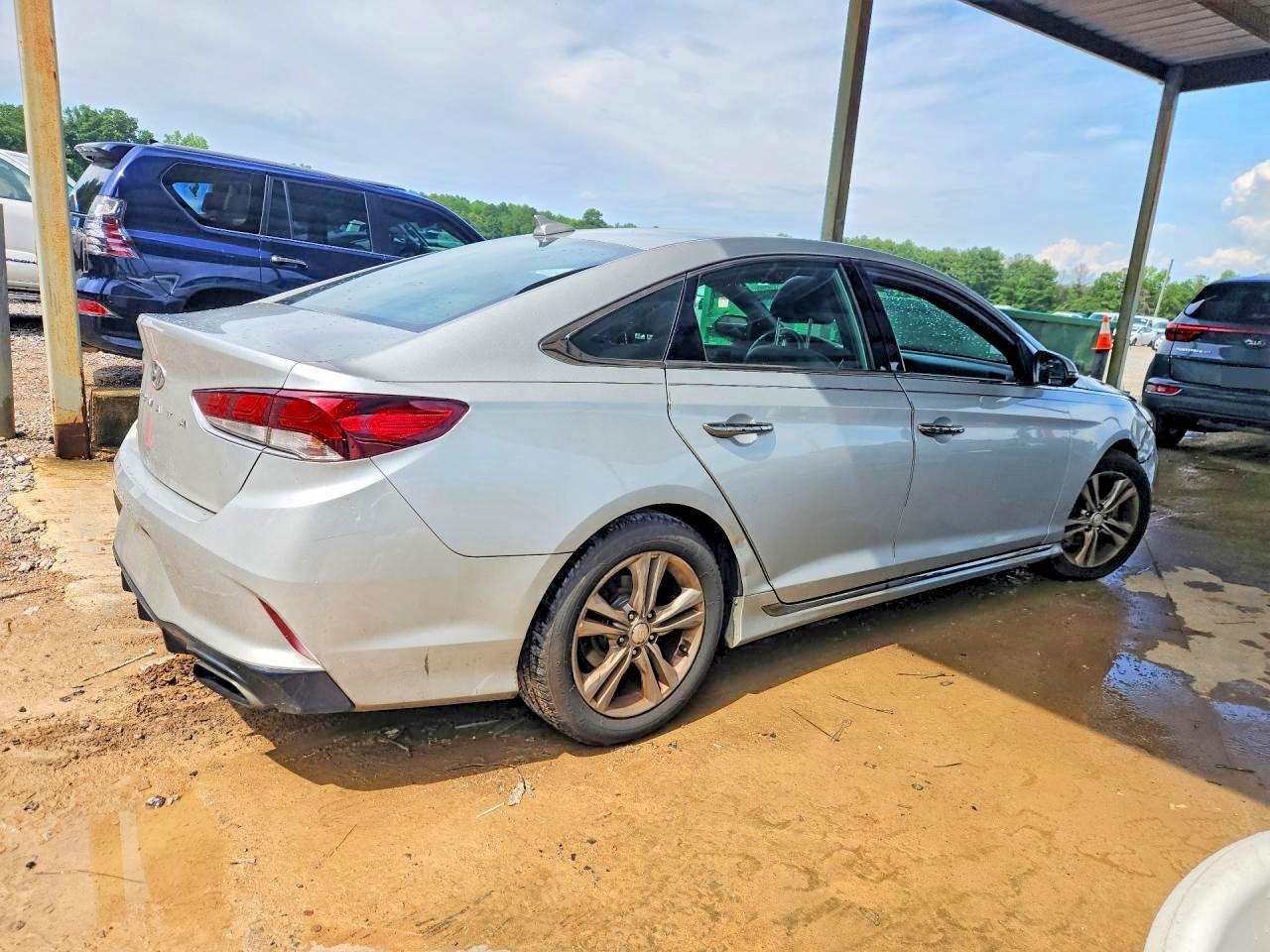 2018 Hyundai Sonata Sport - Image 3