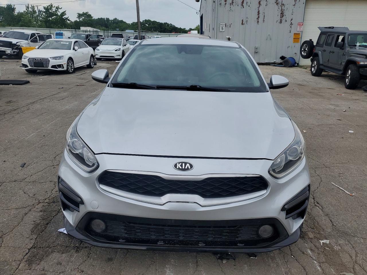 2019 Kia Forte Lxs - Фото 5