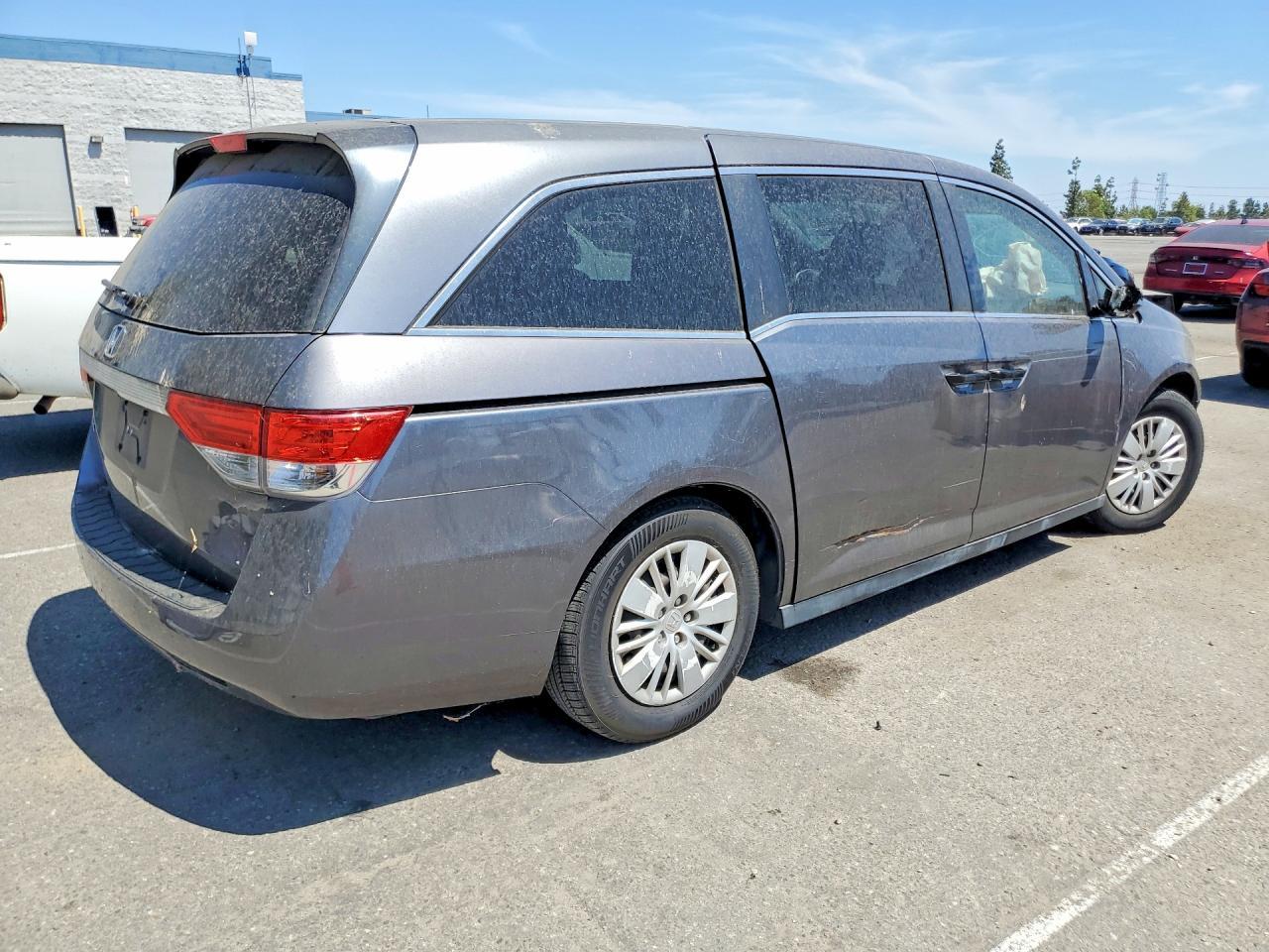 2014 Honda Odyssey Lx - Image 3