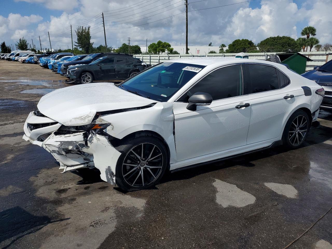 2023 Toyota Camry Se