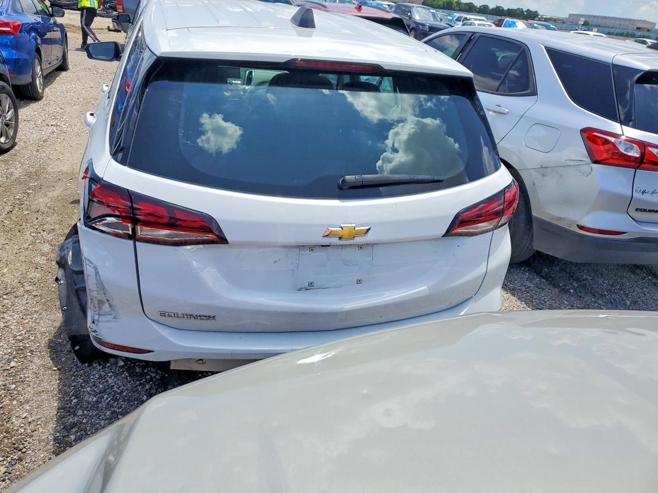 2024 Chevrolet Equinox - Image 6