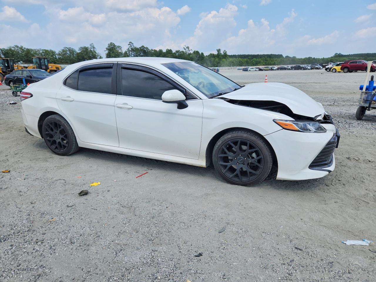 2020 Toyota Camry Le - Image 4