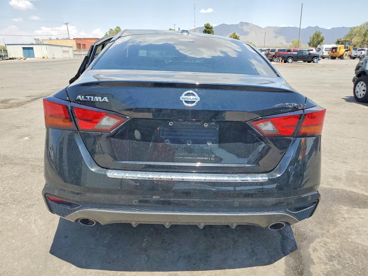 2021 Nissan Altima Sr - Image 6