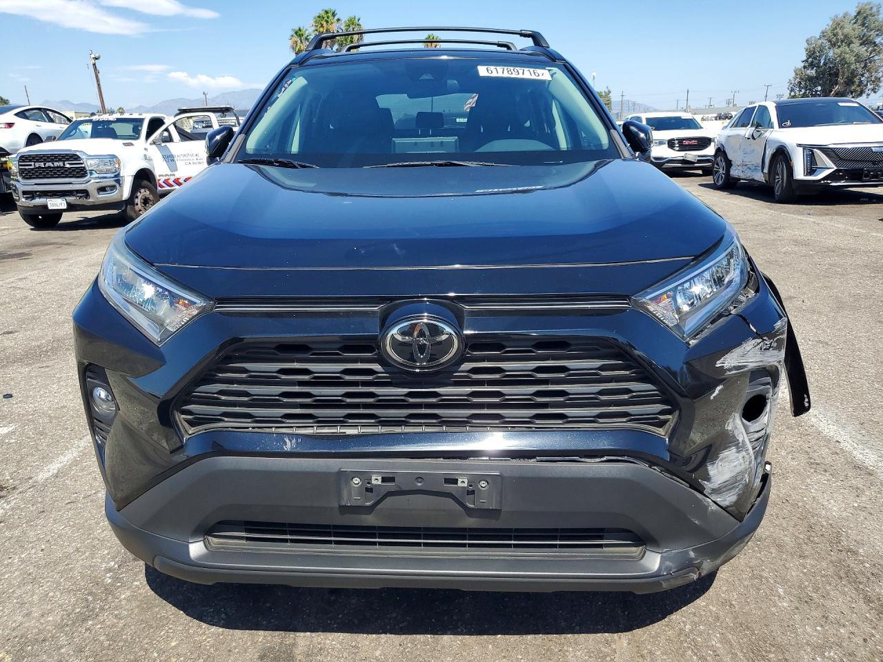 2021 Toyota Rav4 Xle Premium - Фото 5