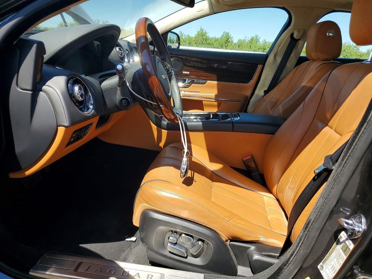2011 Jaguar Xjl - Image 7