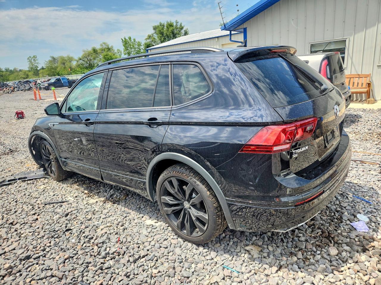 2020 Volkswagen Tiguan Se - Фото 2