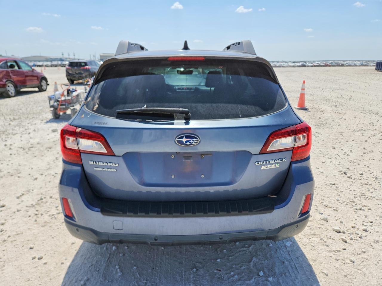 2017 Subaru Outback 2.5I Limited - Фото 6