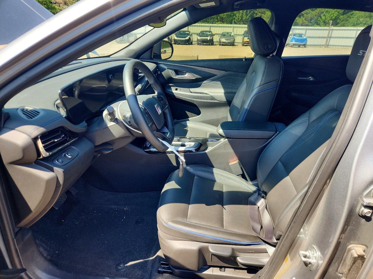2025 Buick Envista Sport Touring - Image 7