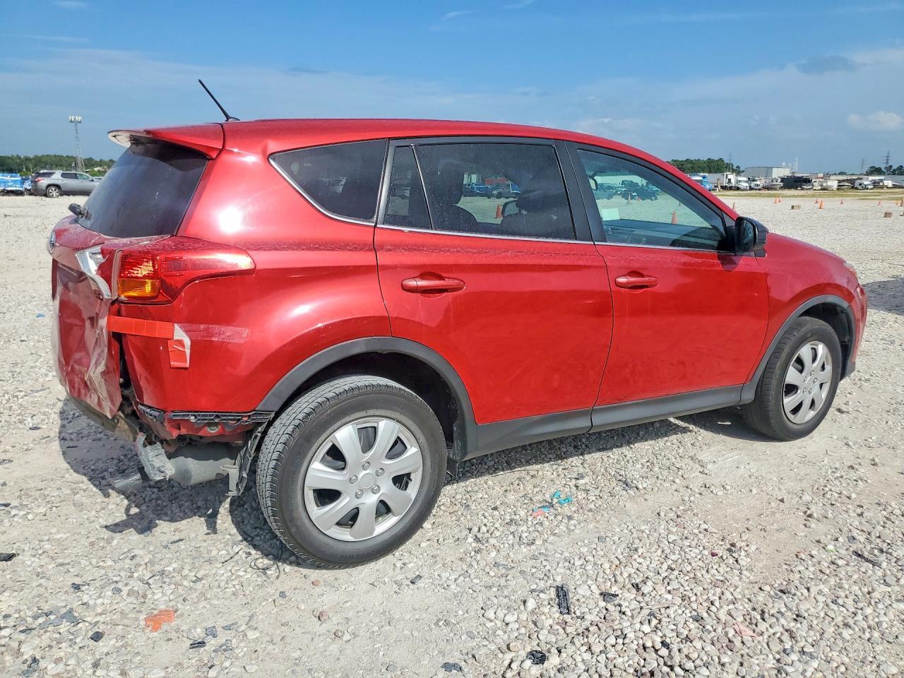 2015 Toyota Rav4 Le - Image 3
