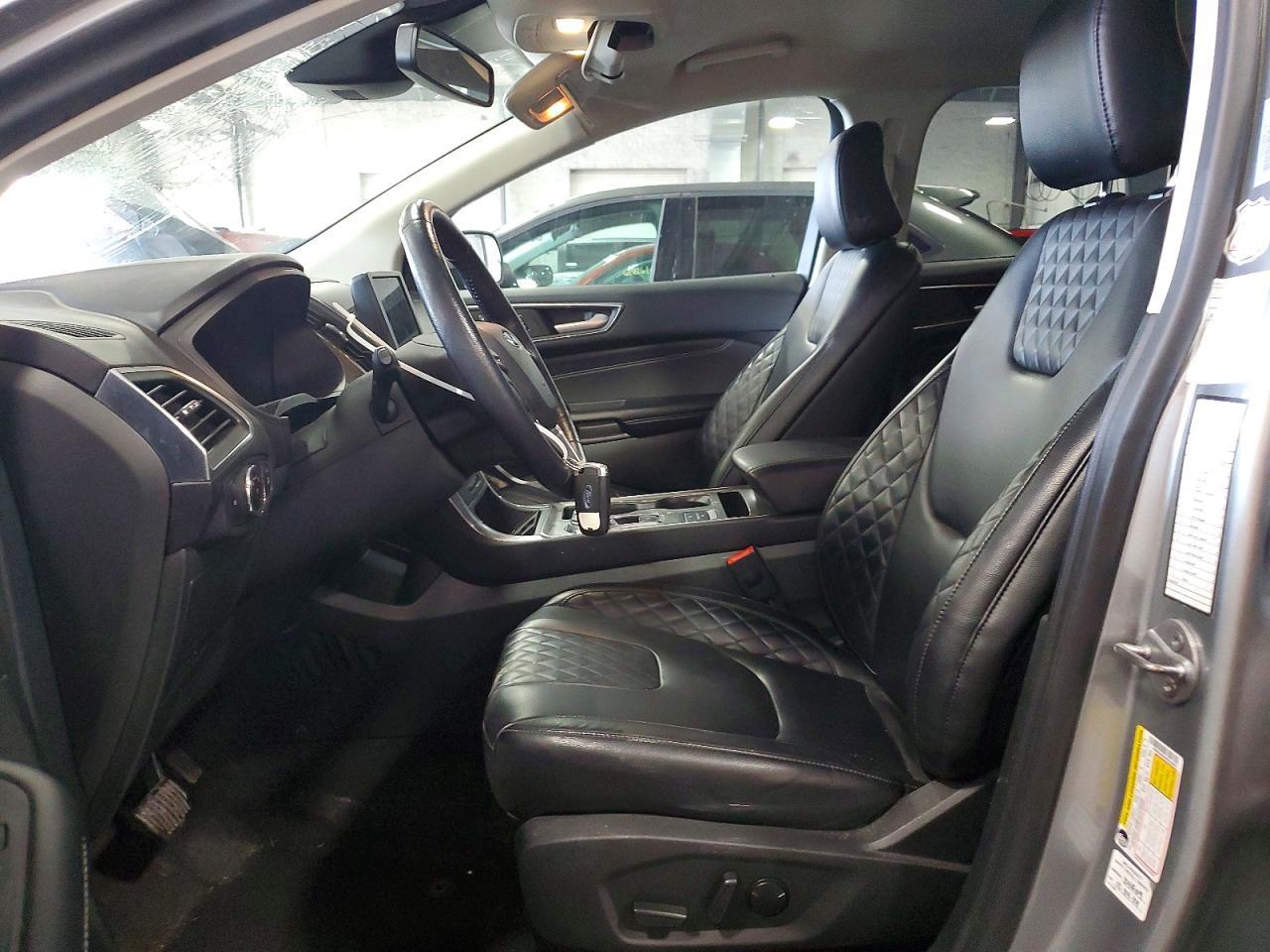 2023 Ford Edge Titanium - Фото 7