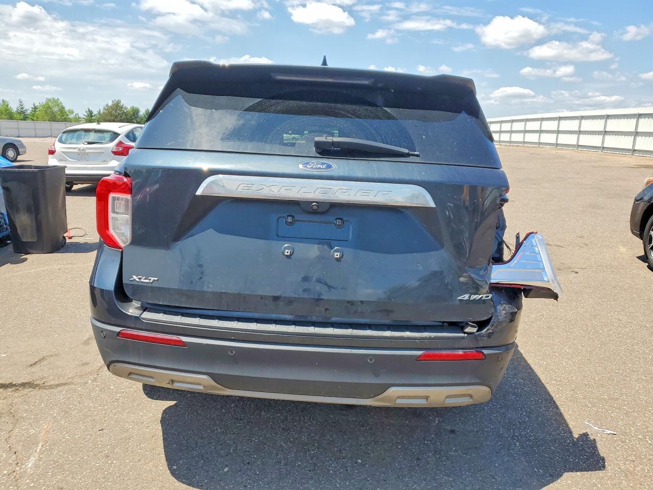 2022 Ford Explorer Xlt - Image 6