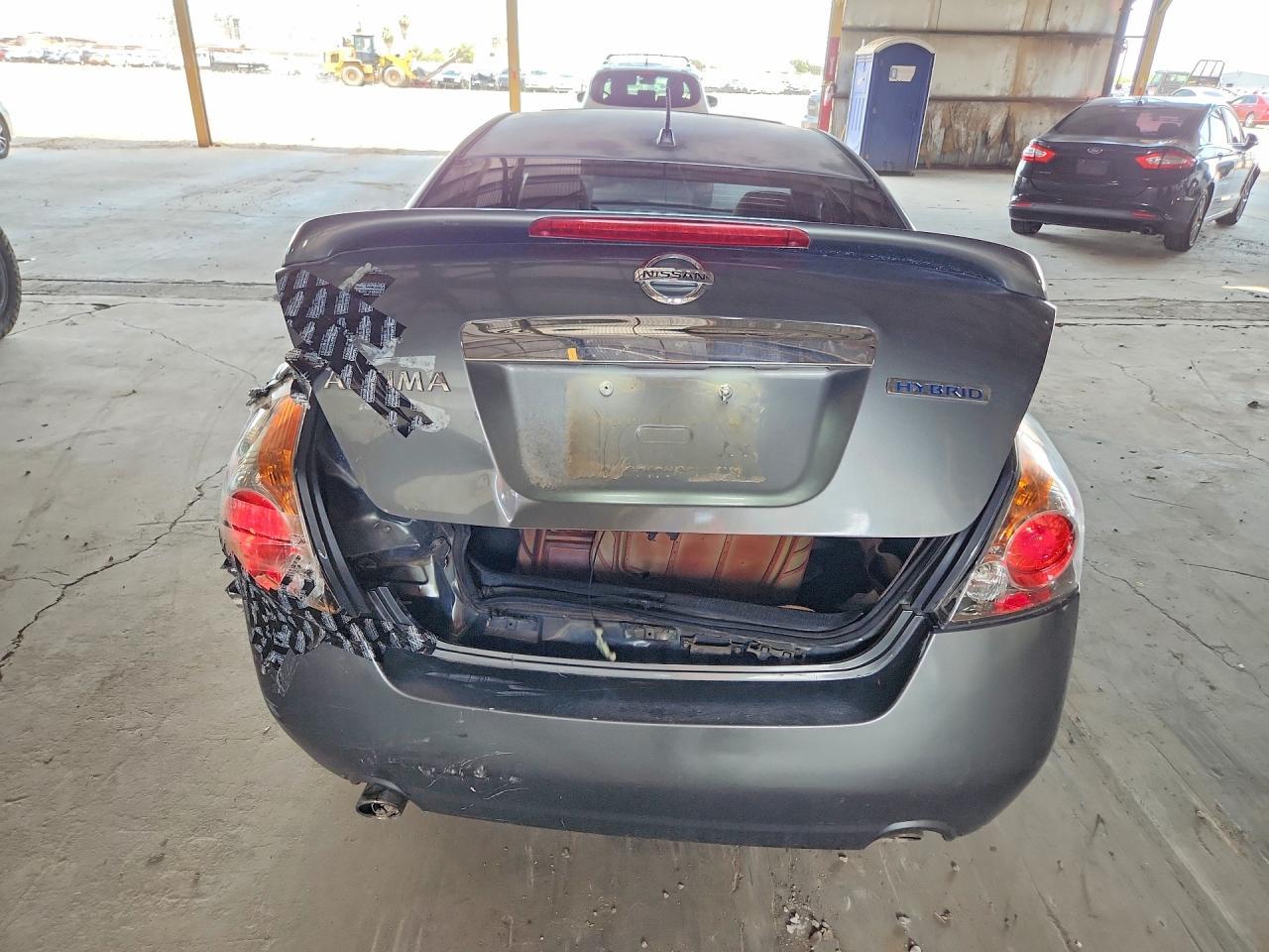 2010 Nissan Altima Hybrid - Фото 6