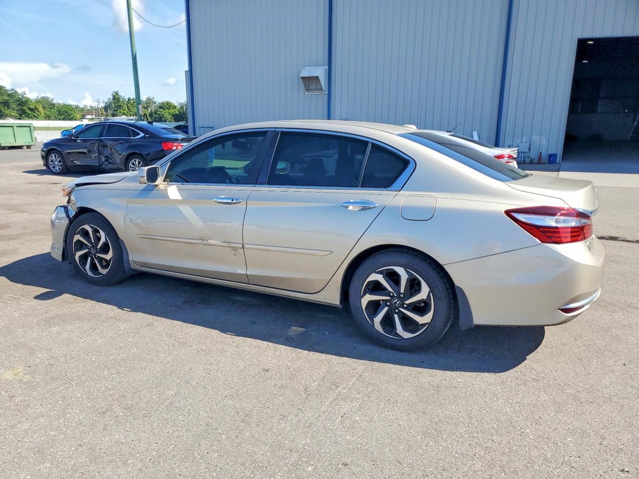 2016 Honda Accord Ex - Image 2