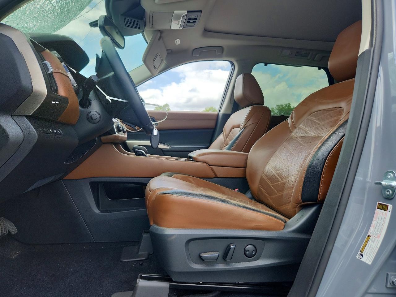 2022 Nissan Pathfinder Platinum - Фото 7