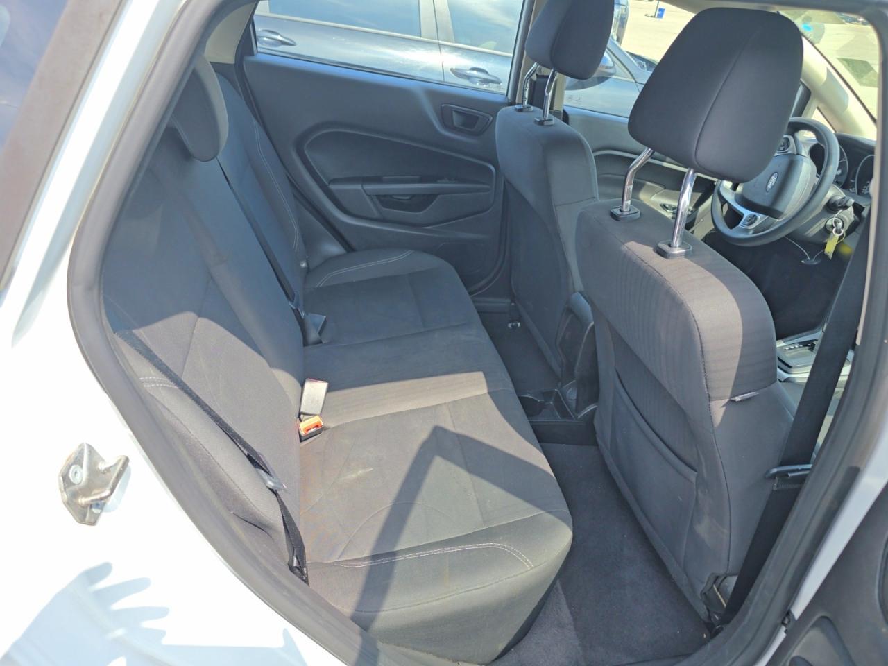 2019 Ford Fiesta Se - Фото 6