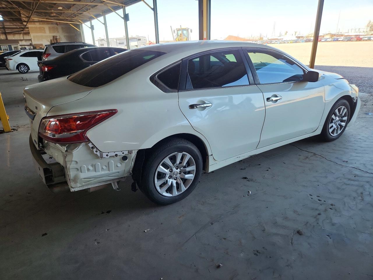 2013 Nissan Altima - Image 3