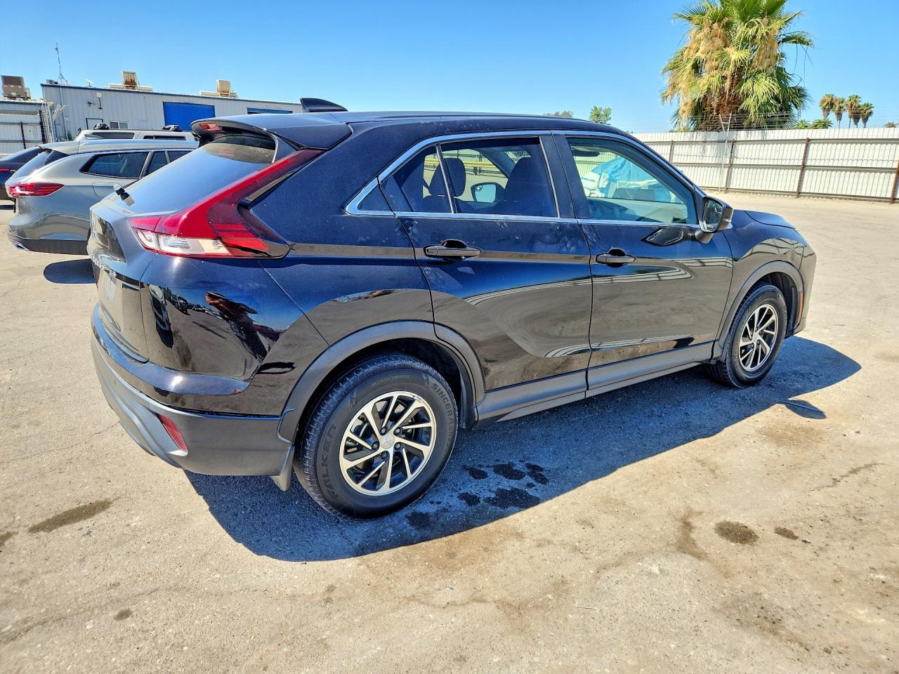 2022 Mitsubishi Eclipse Cross Es - Фото 3