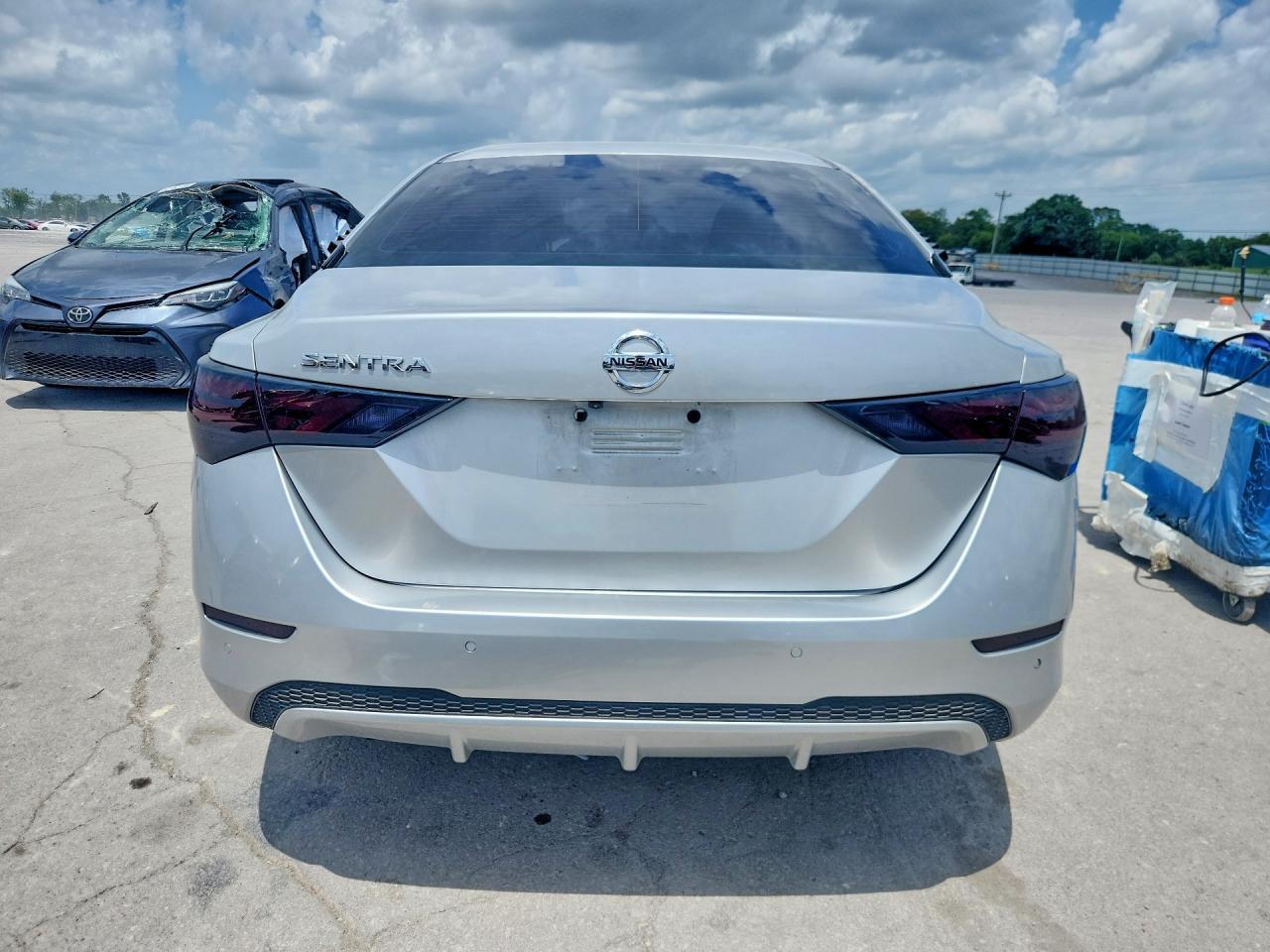 2022 Nissan Sentra S - Image 6