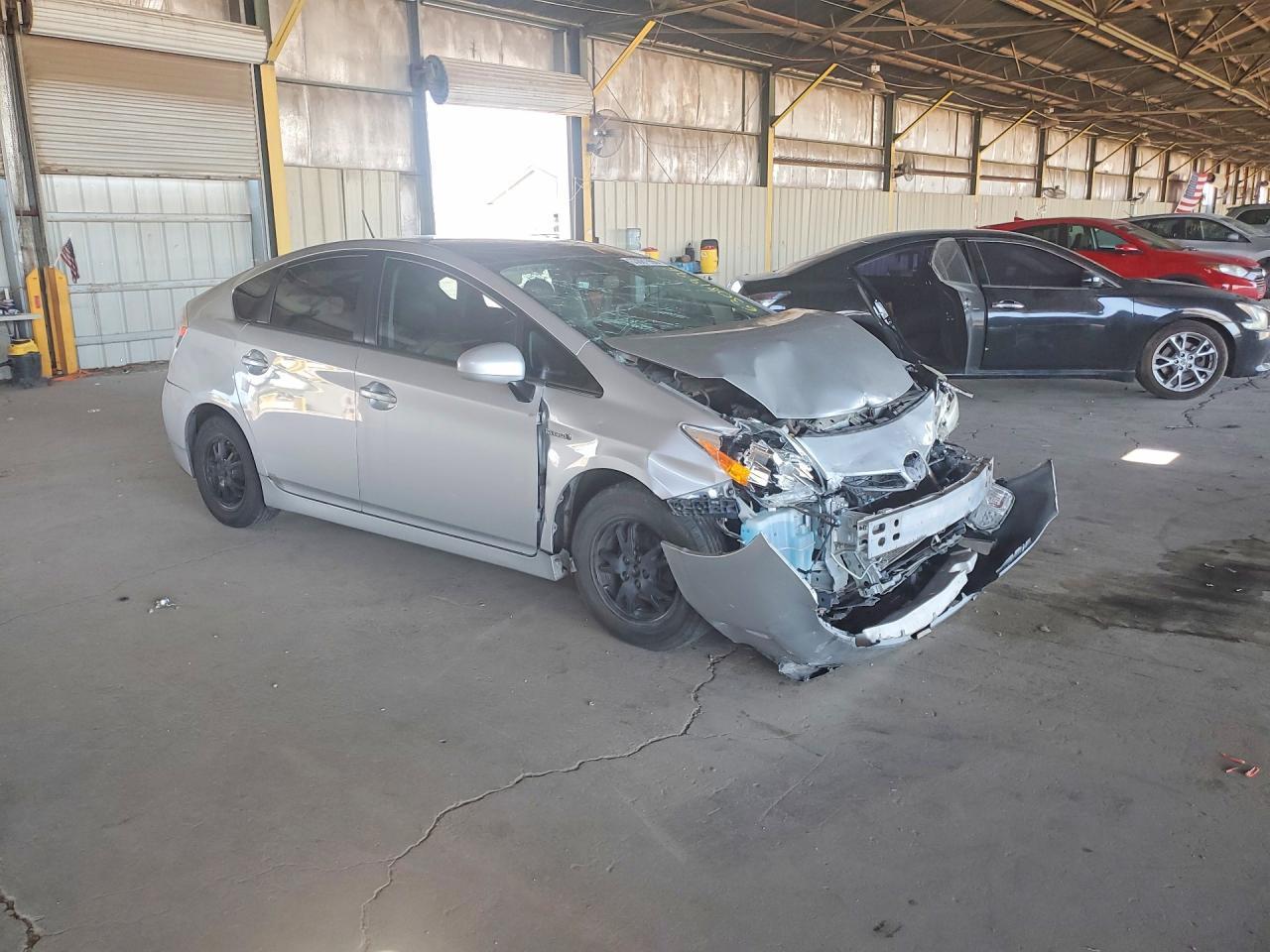 2012 Toyota Prius Four - Фото 4