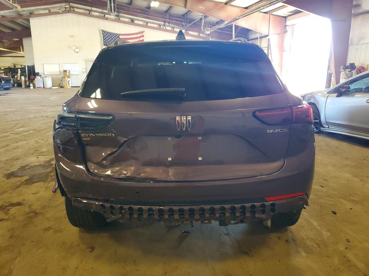 2024 Buick Envision Essence - Image 6