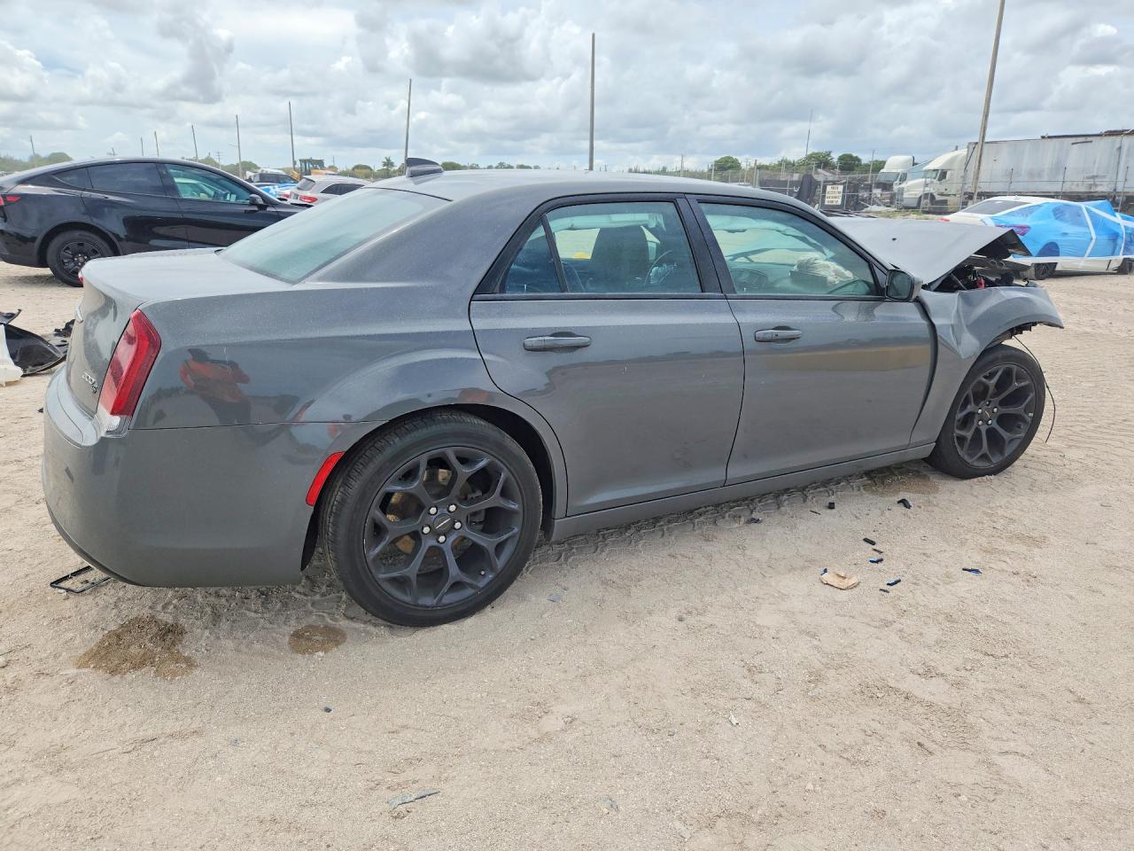2019 Chrysler 300 S - Image 3