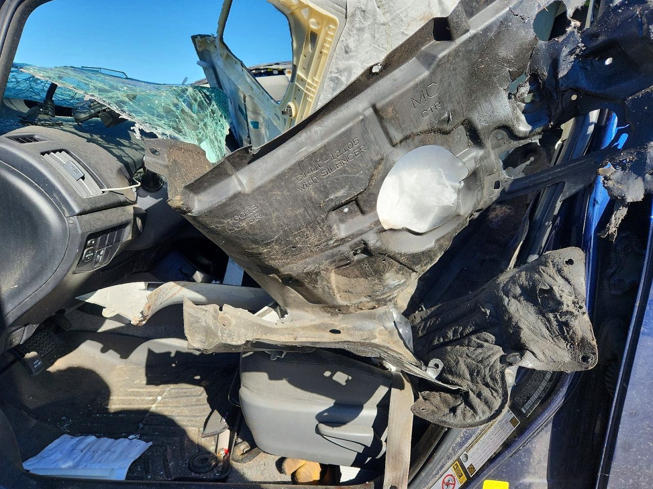 2014 Toyota Prius Three - Image 7