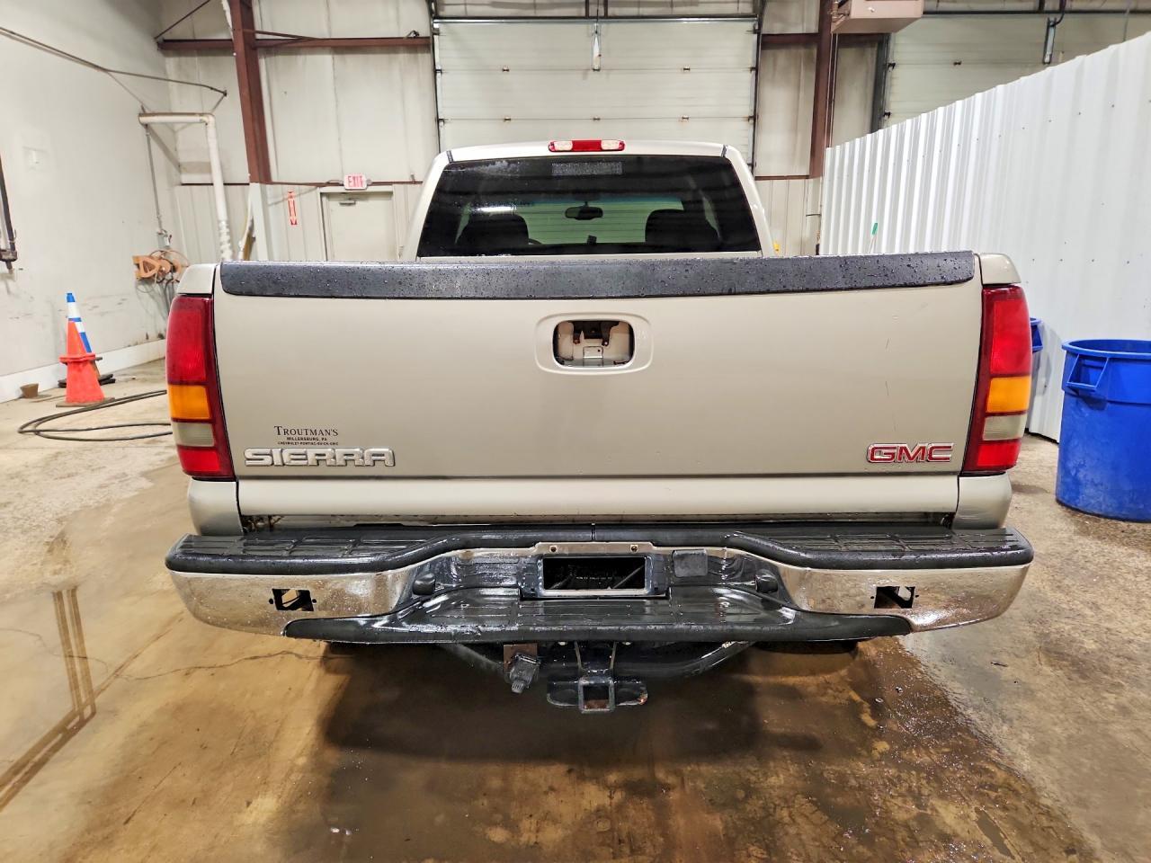 2003 GMC New Sierra K1500 - Фото 6
