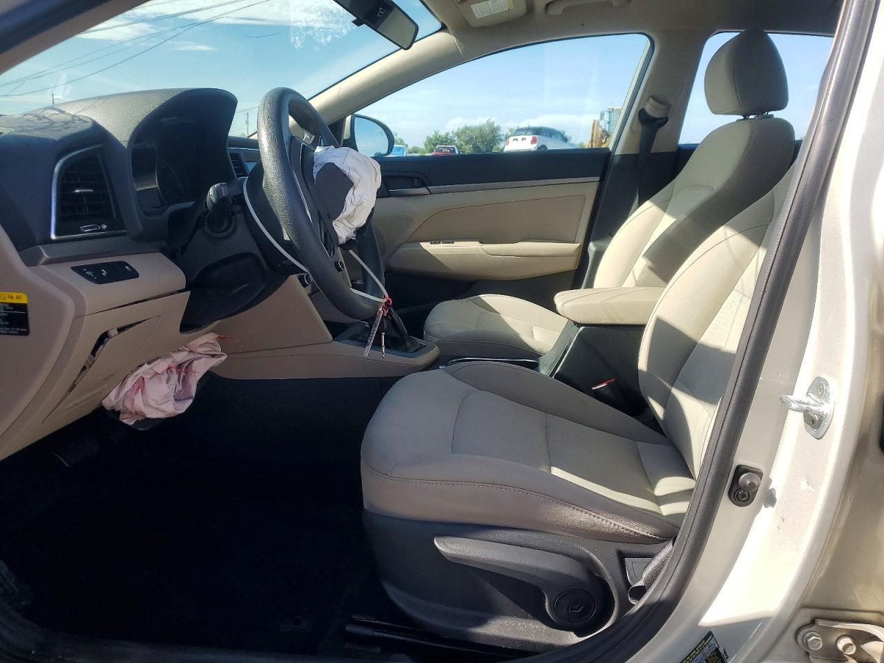 2018 Hyundai Elantra Sel - Фото 7