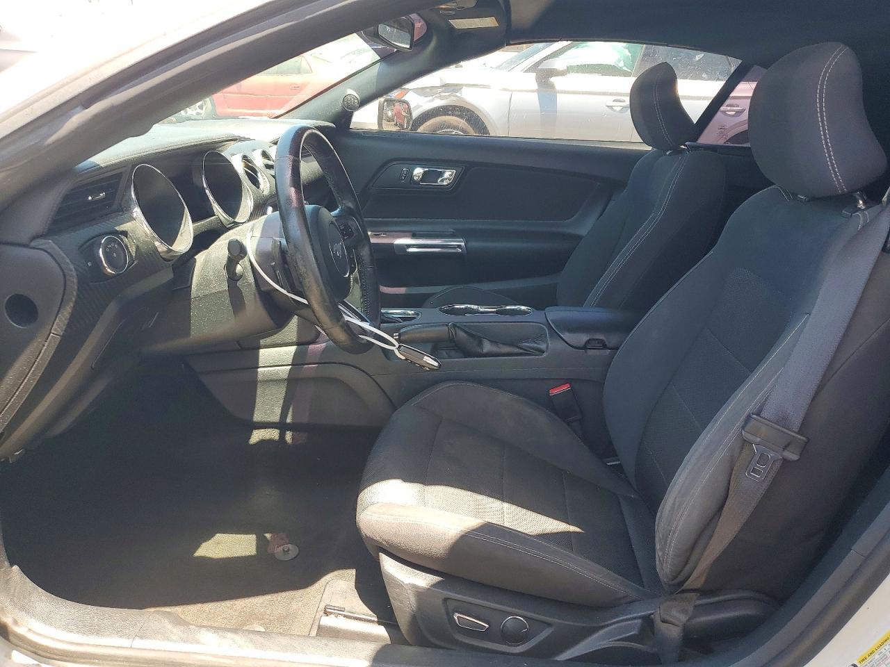 2015 Ford Mustang - Image 7