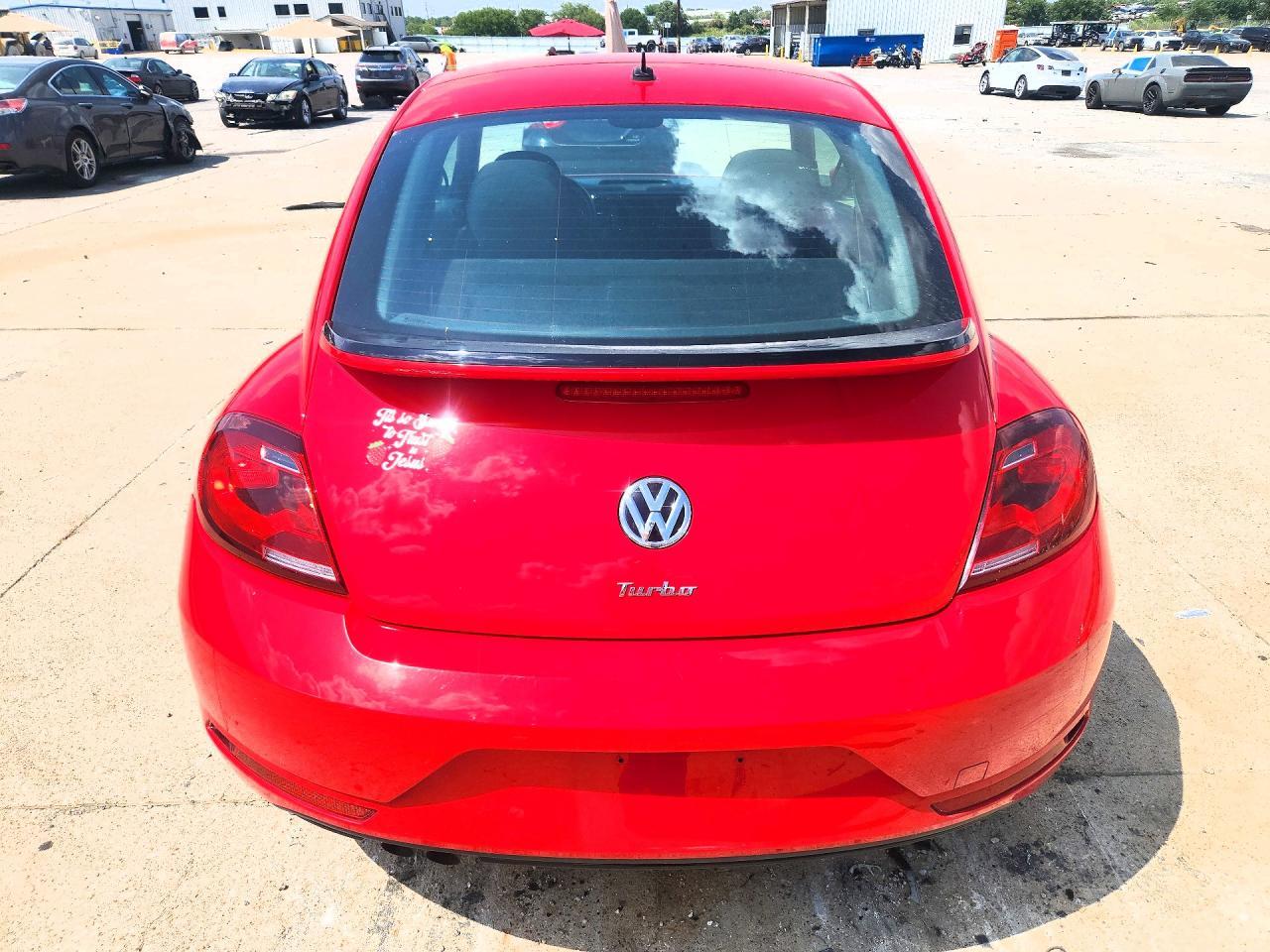 2019 Volkswagen Beetle S - Image 6