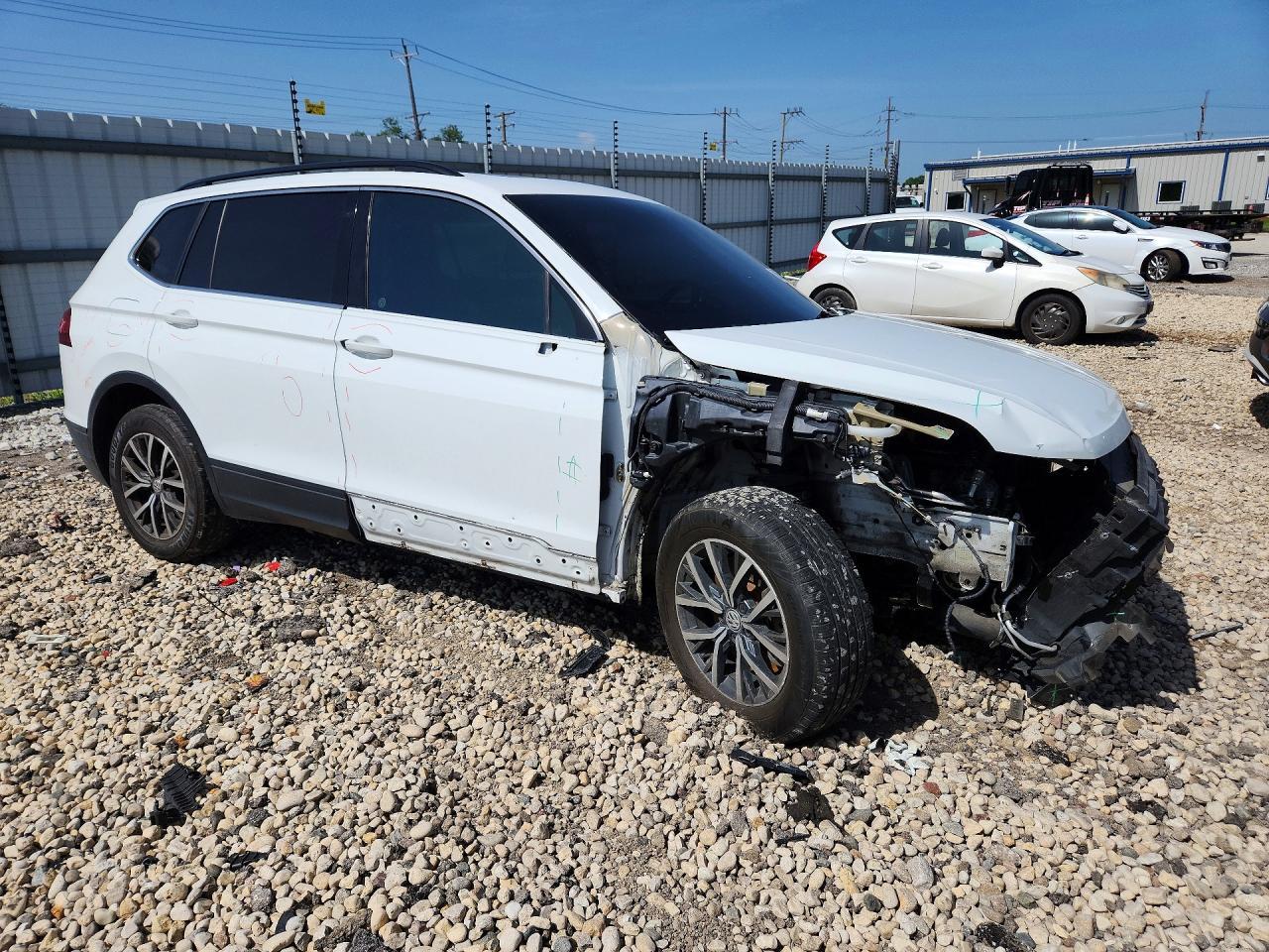 2019 Volkswagen Tiguan Se - Фото 4
