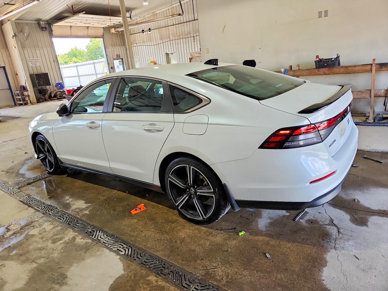 2023 Honda Accord Hybrid Sport - Фото 2