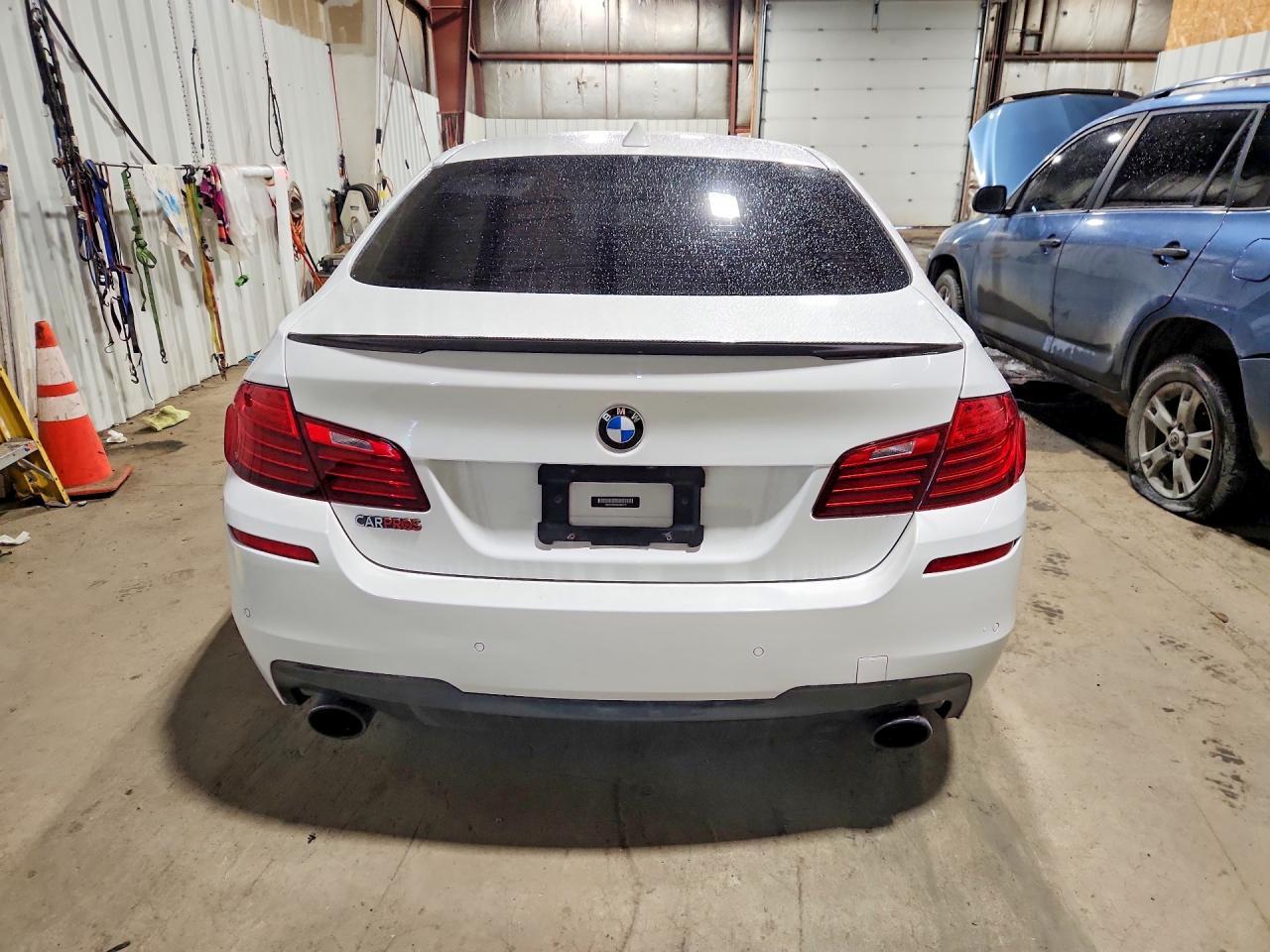 2016 BMW 550 Xi - Фото 6