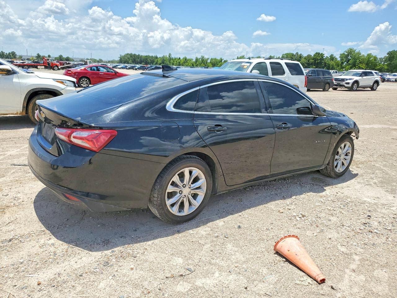 2020 Chevrolet Malibu Lt - Фото 3