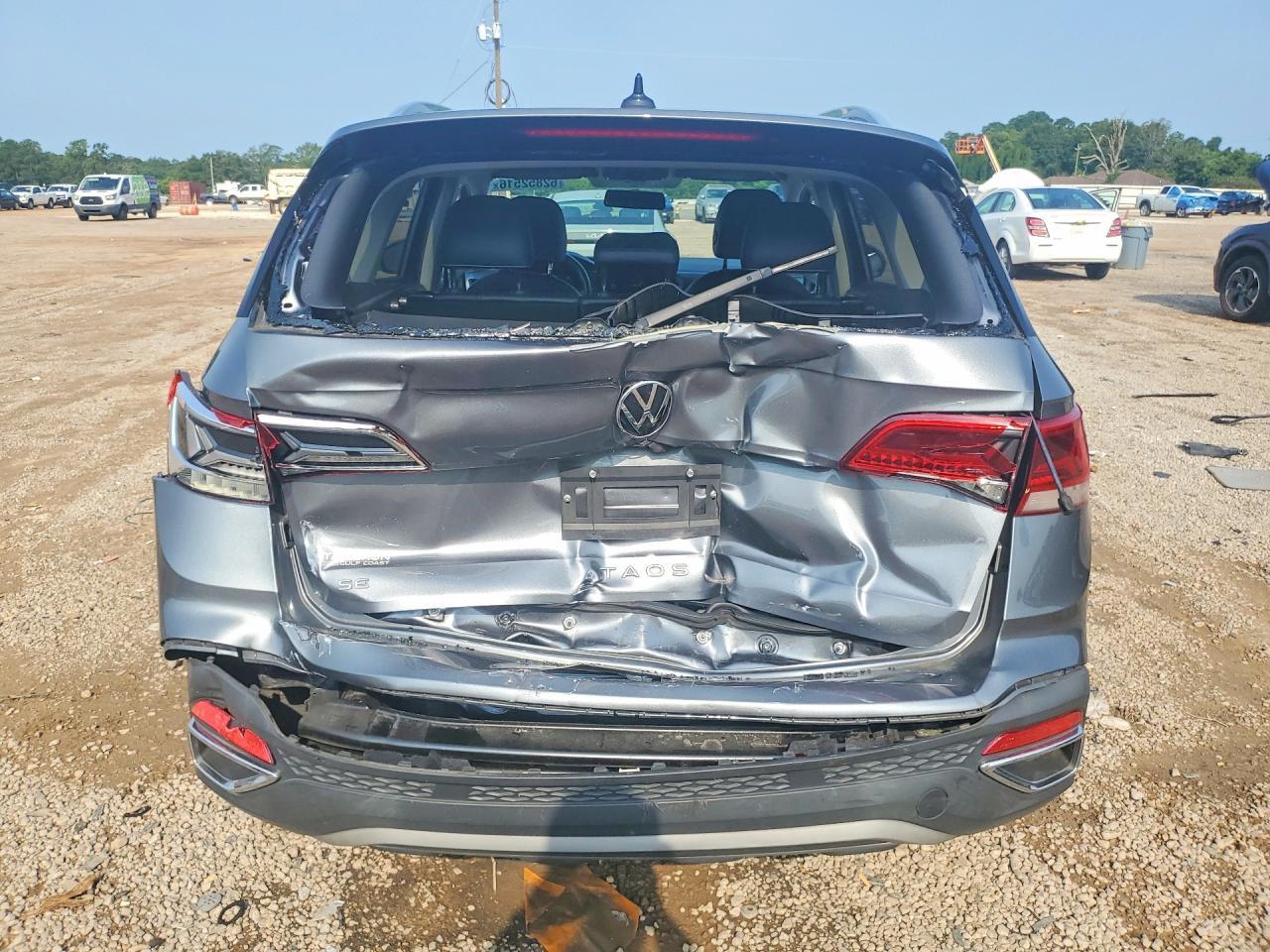 2022 Volkswagen Taos Se - Image 6