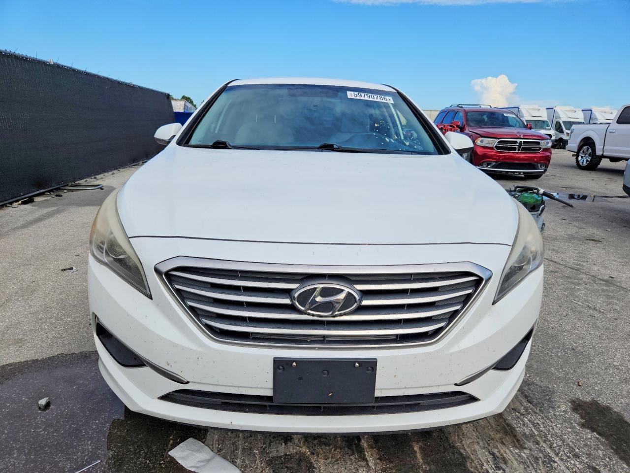 2017 Hyundai Sonata Se - Фото 5