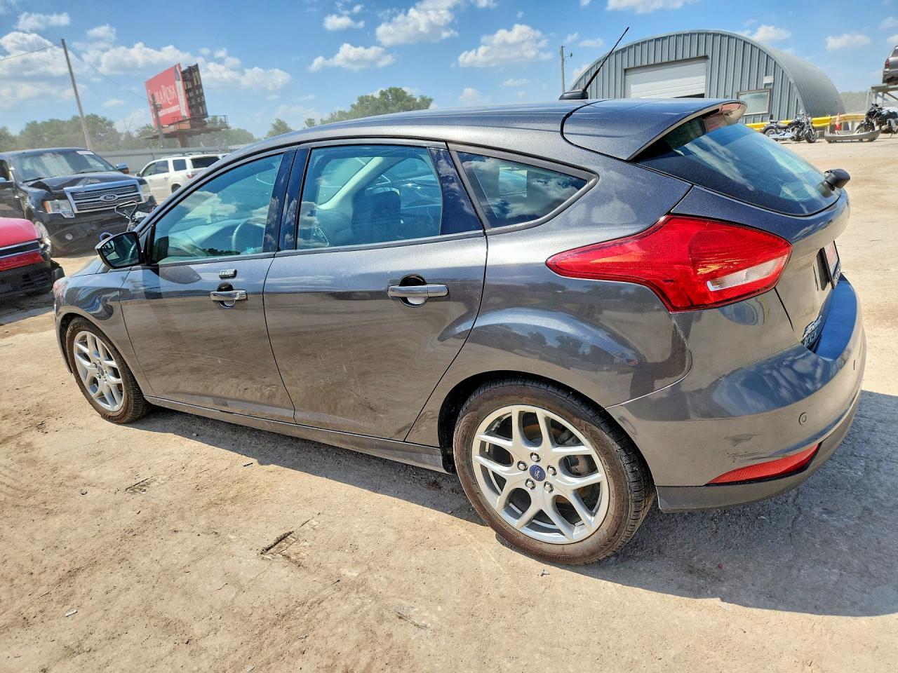 2015 Ford Focus Se - Image 2