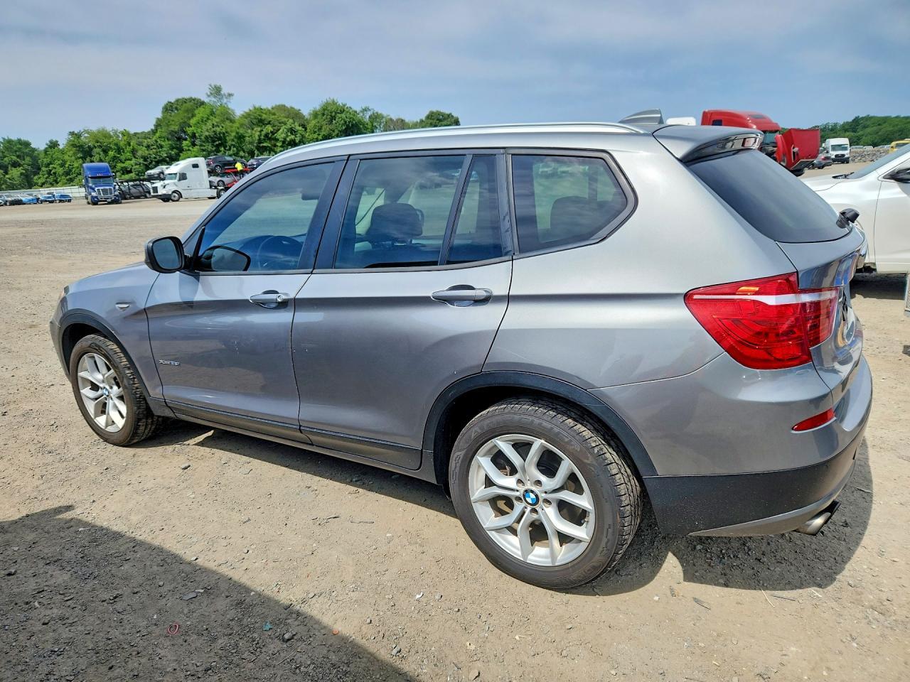 2013 BMW X3 xDrive28I - Image 2