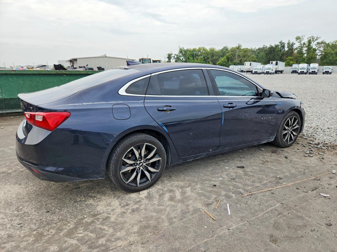 2017 Chevrolet Malibu Lt - Фото 3
