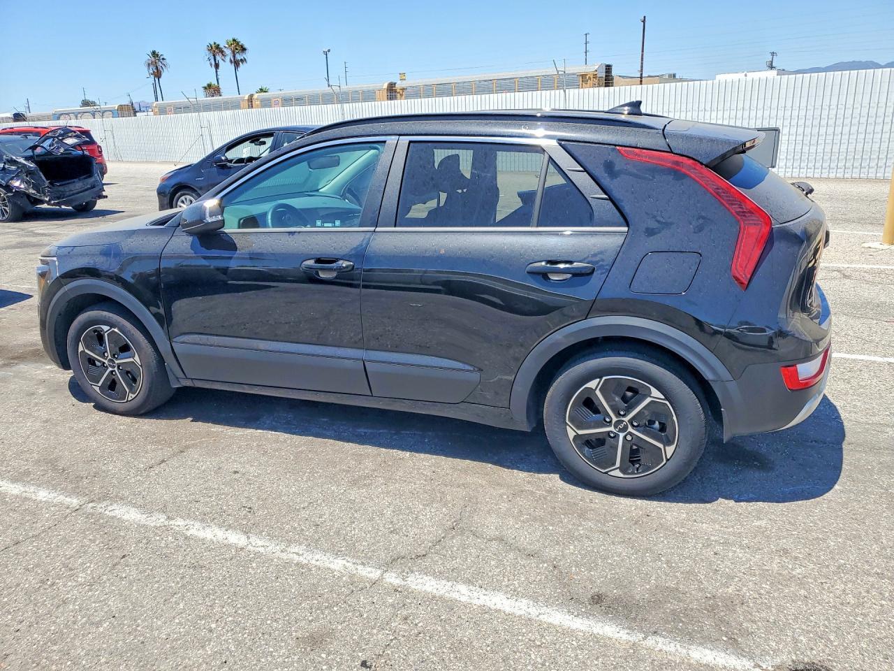 2025 Kia Niro Ex - Фото 2